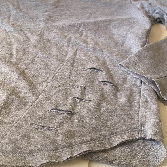 Broken Threads Mens Top Size Medium - Picture 2 of 6